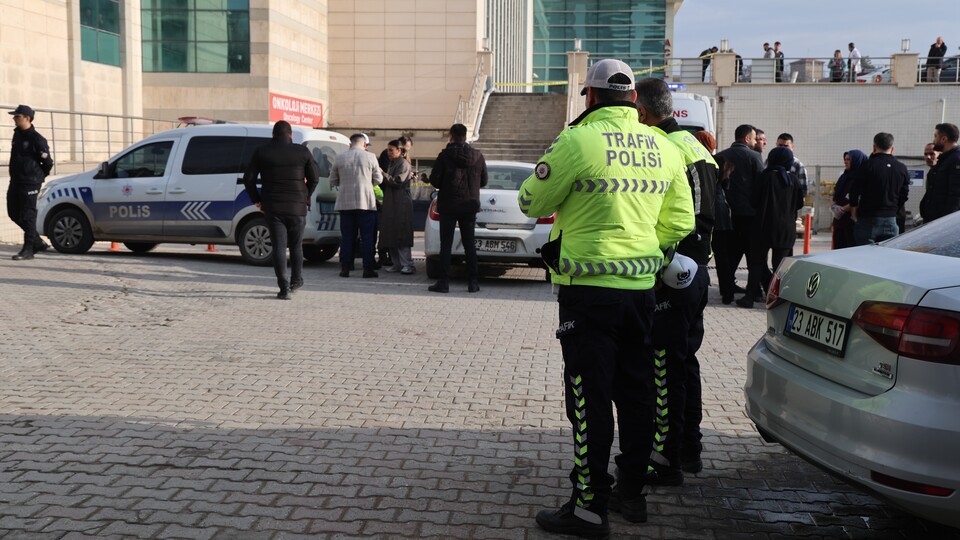 Fizyoterapi teknikeri kadın vahşet kurbanı!