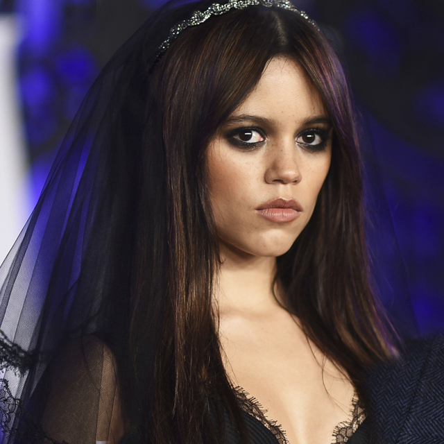 Jenna Ortega'nın tartışma yaratan sevişme sahnesi