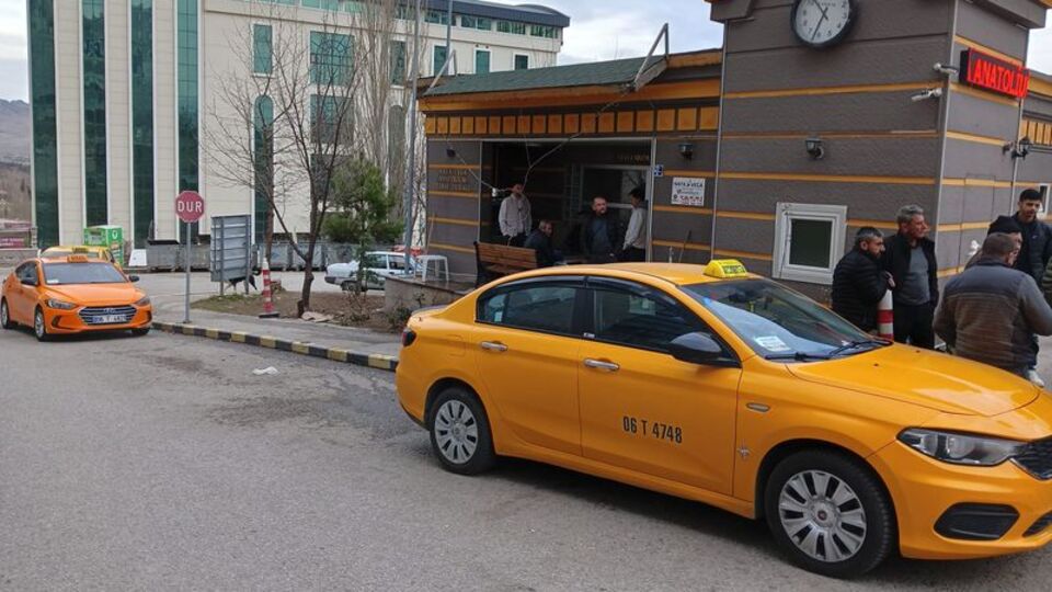 Taksici pompalıyla taradı: 1 yaralı