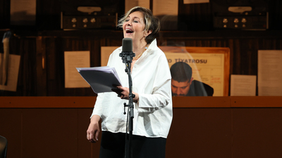 Nezihe Meriç hikayeleri İş Sanat'ta