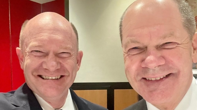 Hangisi Almanya Başbakanı Scholz?