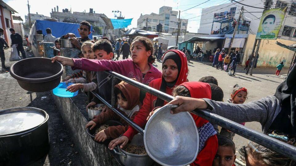 Gazze'de açlık riski: 'Hayvan yemini öğütüp un yapıyoruz'