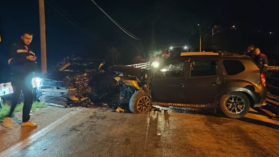 Adana'da trafik kazası: 2 yaralı