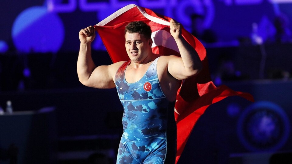 Rıza Kayaalp rekor peşinde!