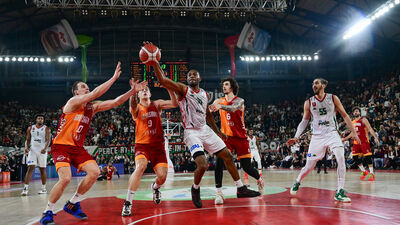 Dörtlü Final'e Pınar Karşıyaka kaldı