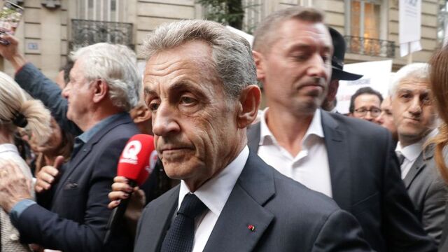 Eski Fransa Cumhurbaşkanı Sarkozy'e hapis