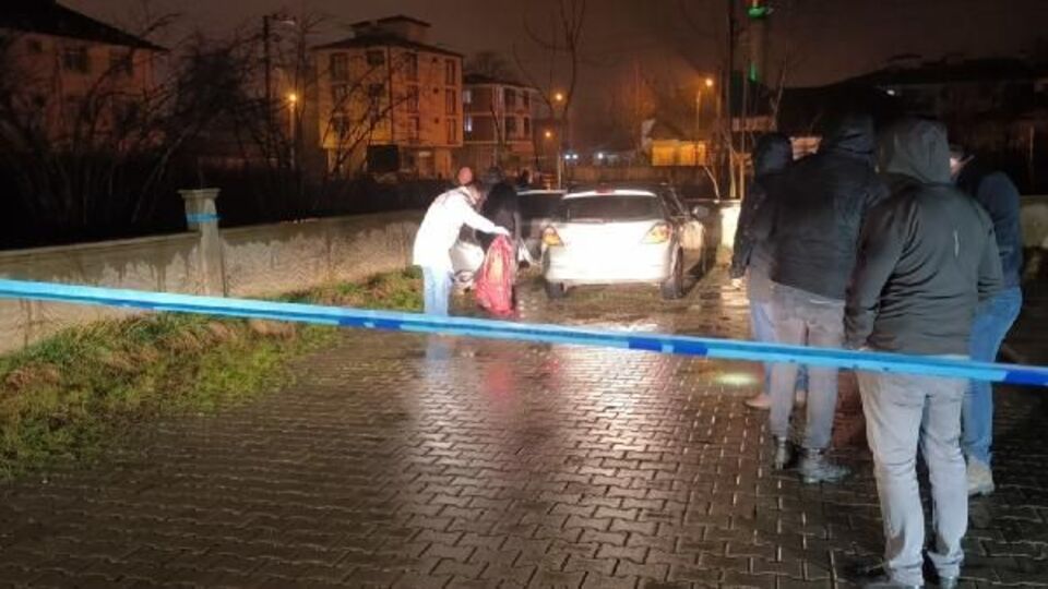 Evli çift, birbirlerini tabancayla vurdu