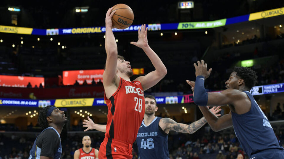 Alperen'in 19 sayısı Houston'a yetmedi