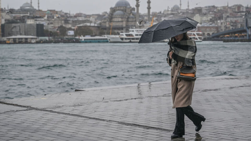 AKOM'dan İstanbul için kuvvetli yağış uyarısı! İşte o ilçeler...