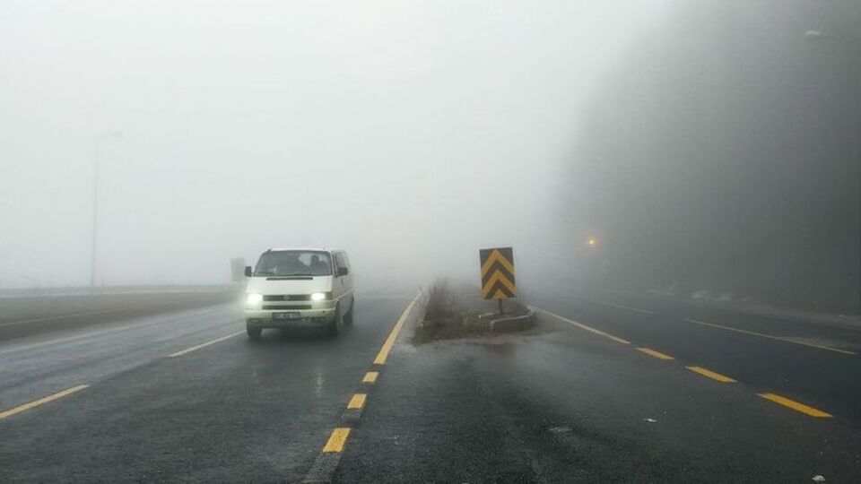 Bolu Dağı'nda sağanak ve sis etkili oluyor