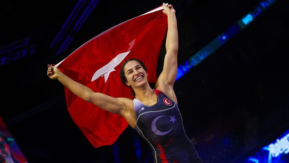 Buse ve Yasemin, Avrupa şampiyonu!