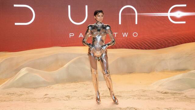 Zendaya galada robot oldu!