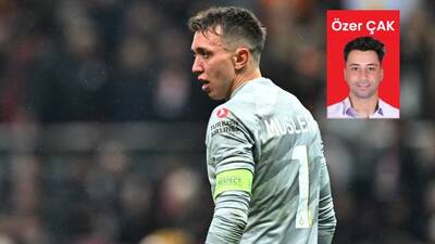 Muslera tüm kalecilere meydan okudu!