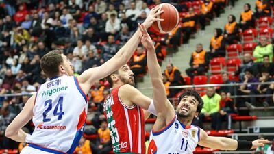 Kupada ilk finalist Anadolu Efes