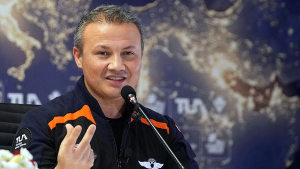 Alper Gezeravcı, uzaydan İstanbul'u fotoğrafladı