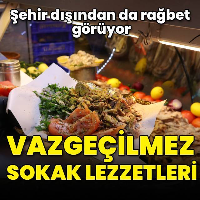 İzmir'in sokak lezzetleri geceleri de rağbet görüyor