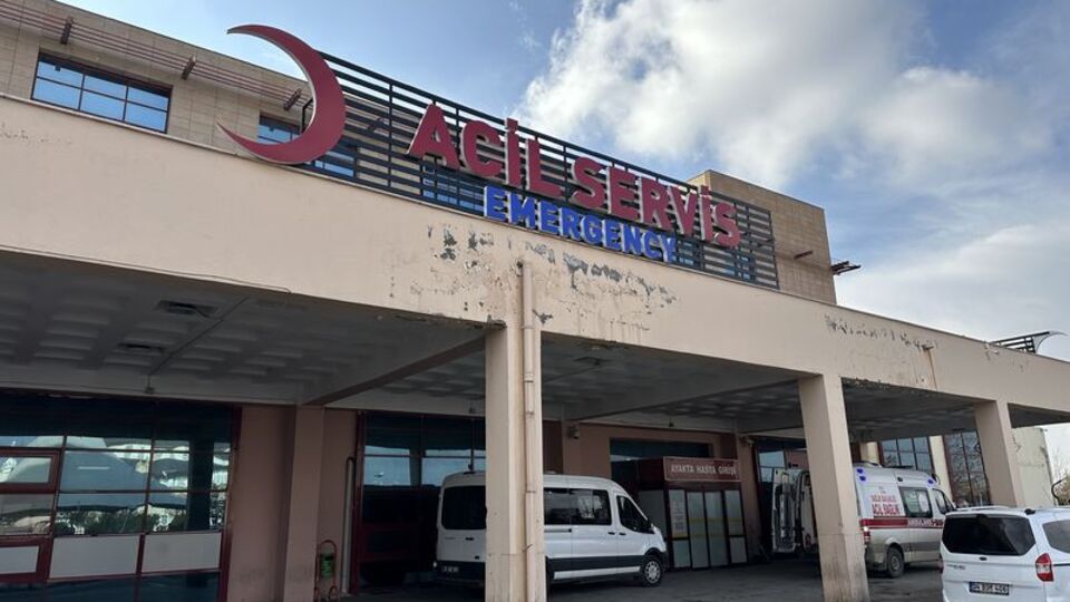 Eski eşi tarafından silahla vuruldu