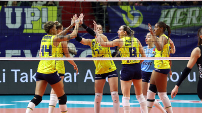 Vargas'lı Fenerbahçe Opet set vermedi