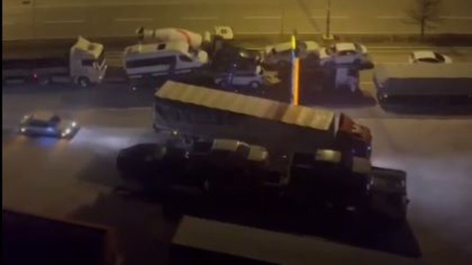 Ankara'da zincirleme kaza: 2 yaralı