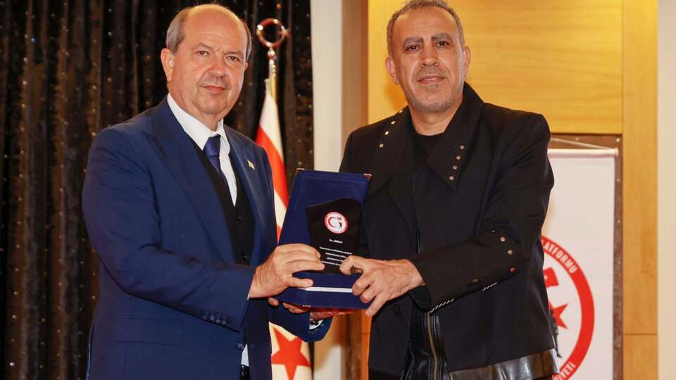 Haluk Levent'e 'Vatanseverlik Ödülü'