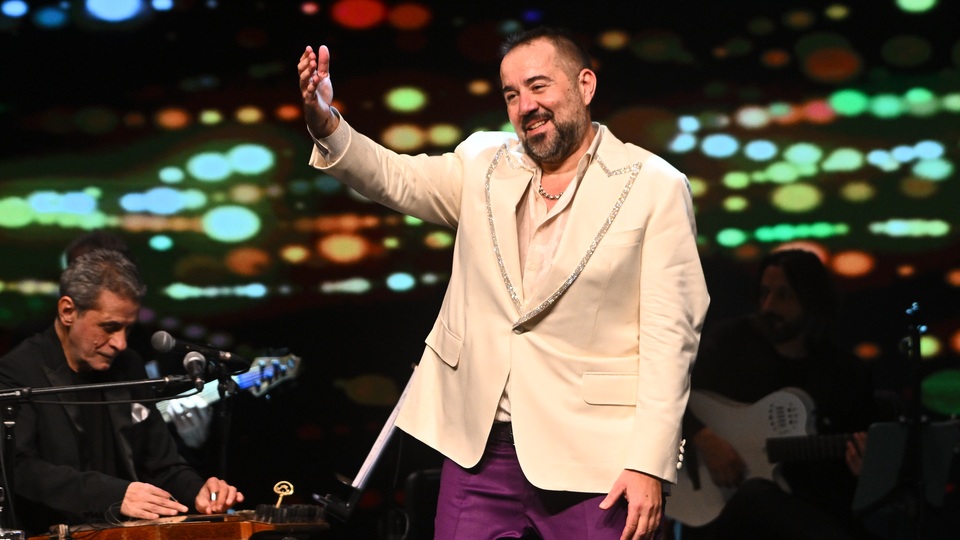 'Ata Demirer Gazinosu' kapılarını açtı