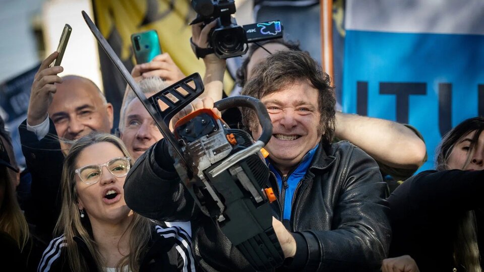 Aykırı başkanın tartışma yaratan 'devrimleri'