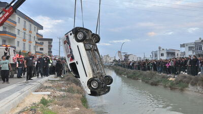 Kanala devrilen sürücü kurtulamadı!