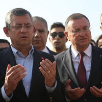 Özel ile Savaş görüştü! İlk mesaj