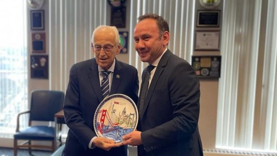 ABD'de Kongresi'nden bir Türk vatandaşına ödül