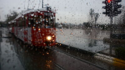 2 bölgede yağmur, bir bölgede kar var