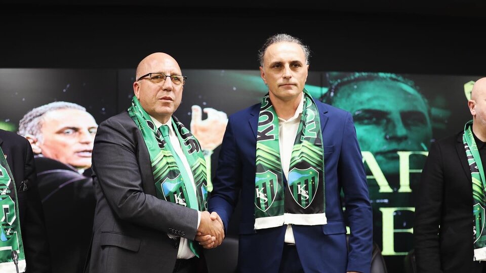 Mustafa Gürsel resmen Kocaelispor'da!