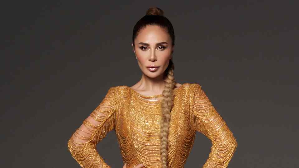 Betül Demir'den 'Demir Kapı'