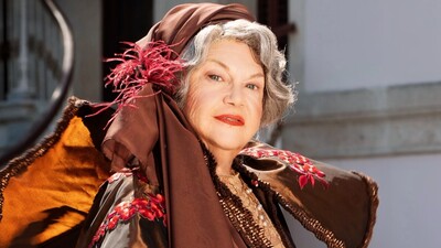 Dansıyla dikkat çekti