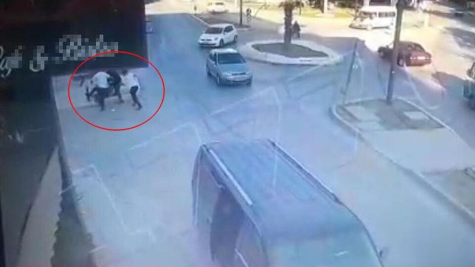 Doktoru öldüresiye döven sanıklar için karar!