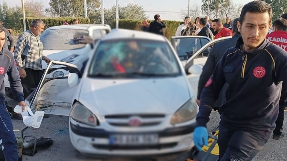 Osmaniye'de zincirleme kaza: 3'ü ağır 5 yaralı