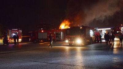 Lastik tamirhanesinde yangın çıktı