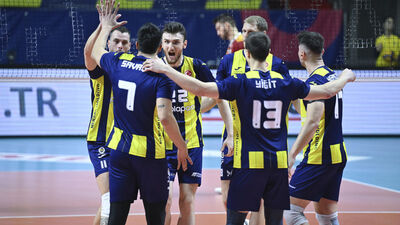 Fenerbahçe 4 sette mağlup