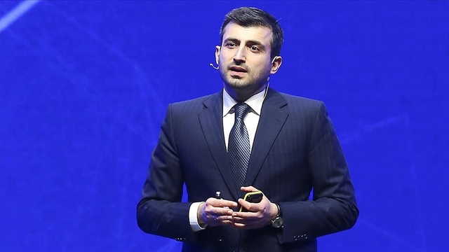 Bayraktar'dan KAAN için tebrik mesajı