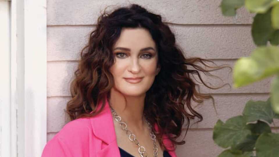 Anjelika Akbar'dan özel konser