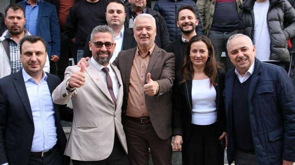 CHP'li belediye başkanı Saadet listesinden aday