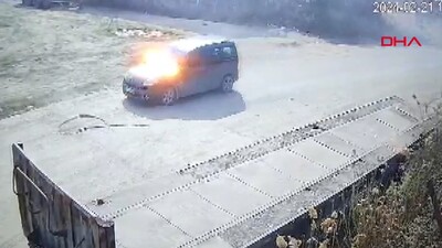 'Toz kaldırdı' tartışması! Kamyonla çarptı