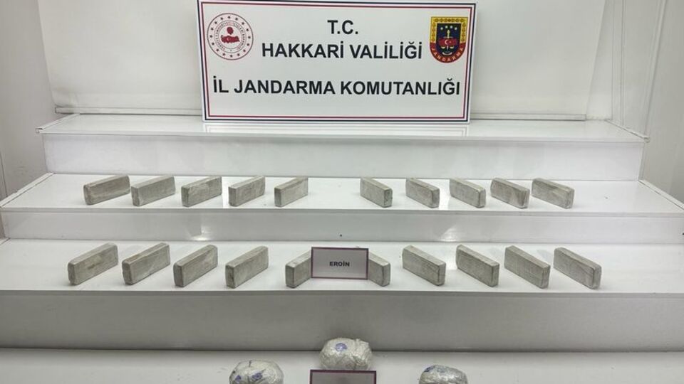 Hakkari kırsalında 12 kilo 922 gram uyuşturucu ele geçirildi