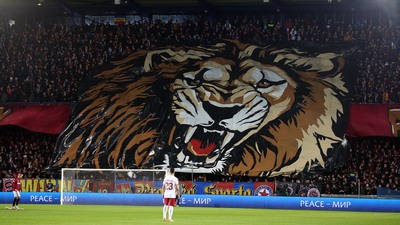 Sparta Prag'tan küstah pankart!