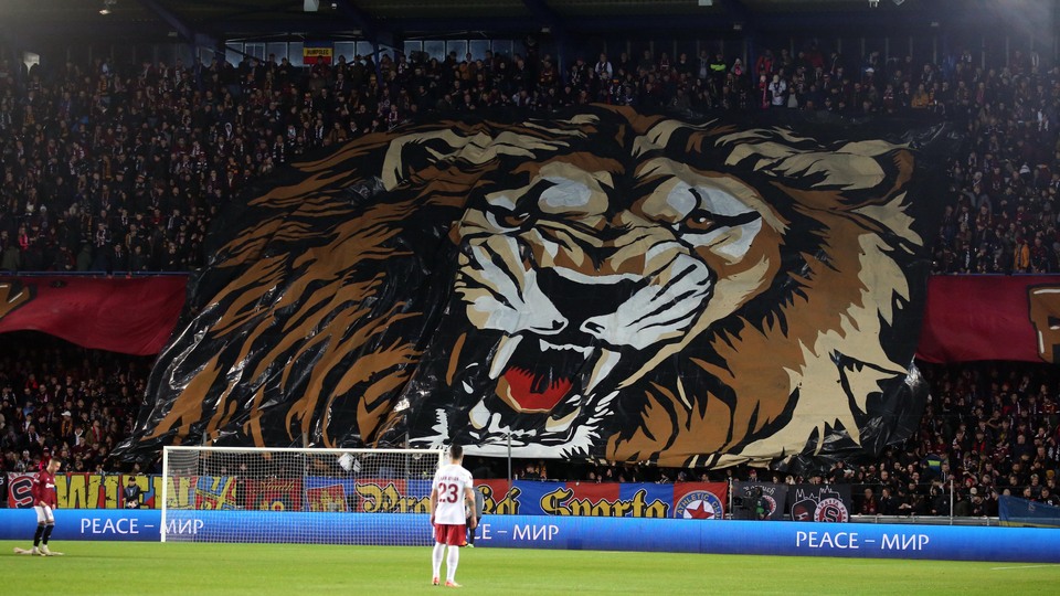 Sparta Prag'tan küstah pankart!