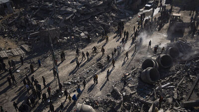 İsrail ordusundan Gazze'ye saldırı: 40 Filistinli öldü