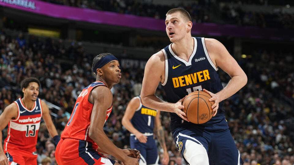 Jokic, NBA tarihine geçti!