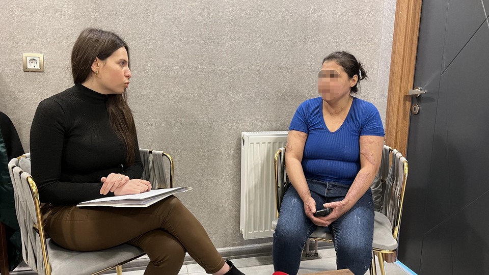 Ütüyle yakıldı dehşeti yaşadı! Yazgül'ün yardım çığlığı