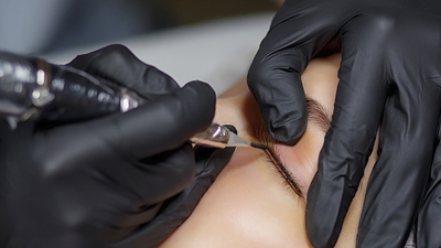 Kalıcı makyaj uygulamalarına dikkat!