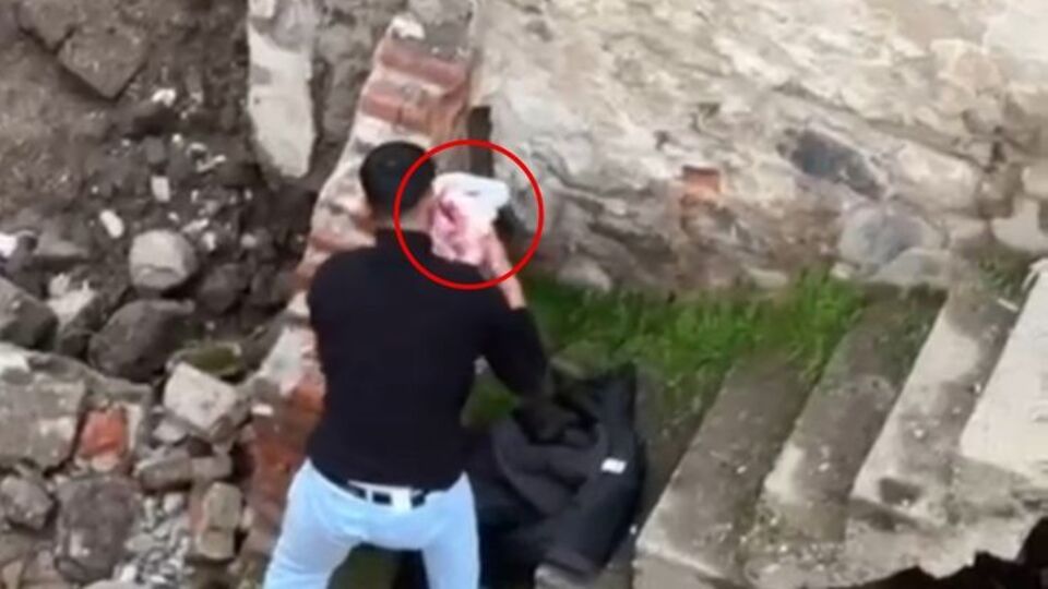 Yeni doğmuş bebeği terk ettiler