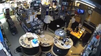 Gemlik'te 4.1 büyüklüğünde deprem kamerada!